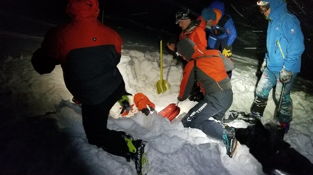 Lavina v Tatrách zabila dva polské skialpinisty, třetí se zvládl vyhrabat